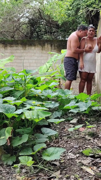 Follo a Madrastra India Al Aire Libre Hasta Dejar Su Concha Llena De Semen