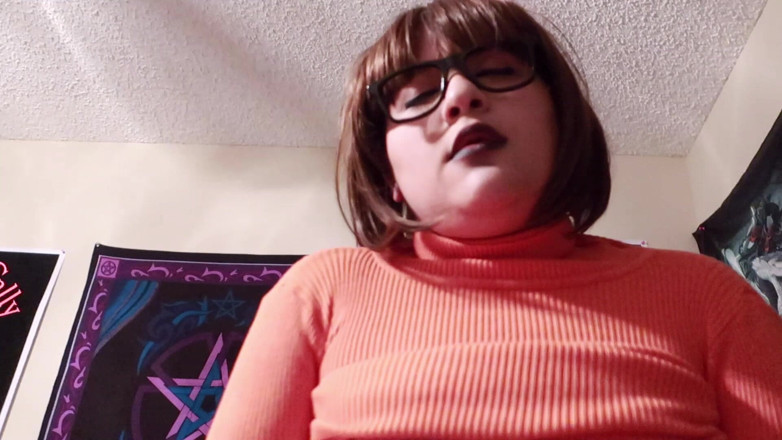 VickyVixen: Deja a Velma montar tu polla