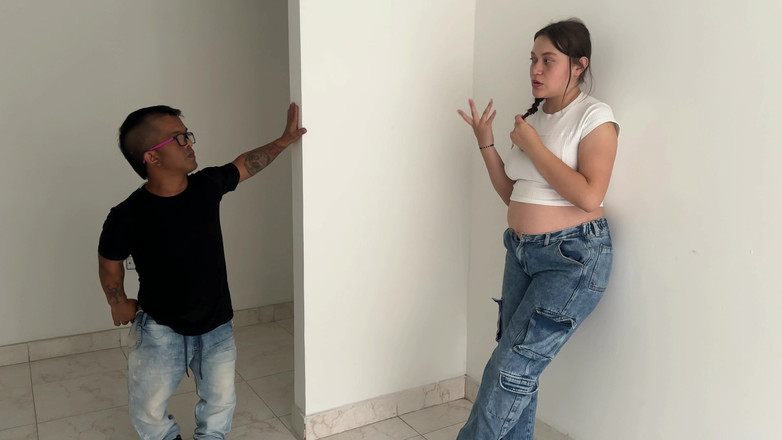 Julianaburning: Я трахаю багату вагітну дівчину-консультанта з нерухомості так, що вона погоджується здати свій будинок в оренду, і в кінцевому підсумку я кладу в неї свій величезний член.