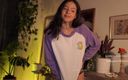 Effy Loweell studio: La carina modella instagram effy Loweell sembra adorabile con il...