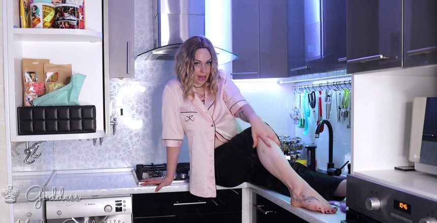 Goddess Misha Goldy: Sie sind hier, um bla4c4k4m4a4il4ed zu sein! aber Sie werden...