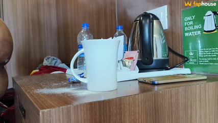 Ashique: 부엌에서 도움이 필요한 계모