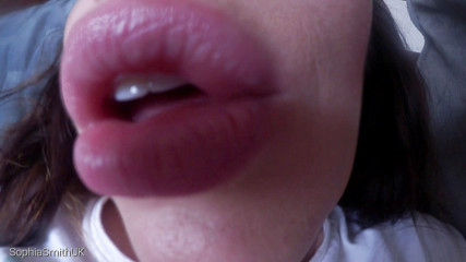 SophiaSmithUK: ASMR lens fog and kissing