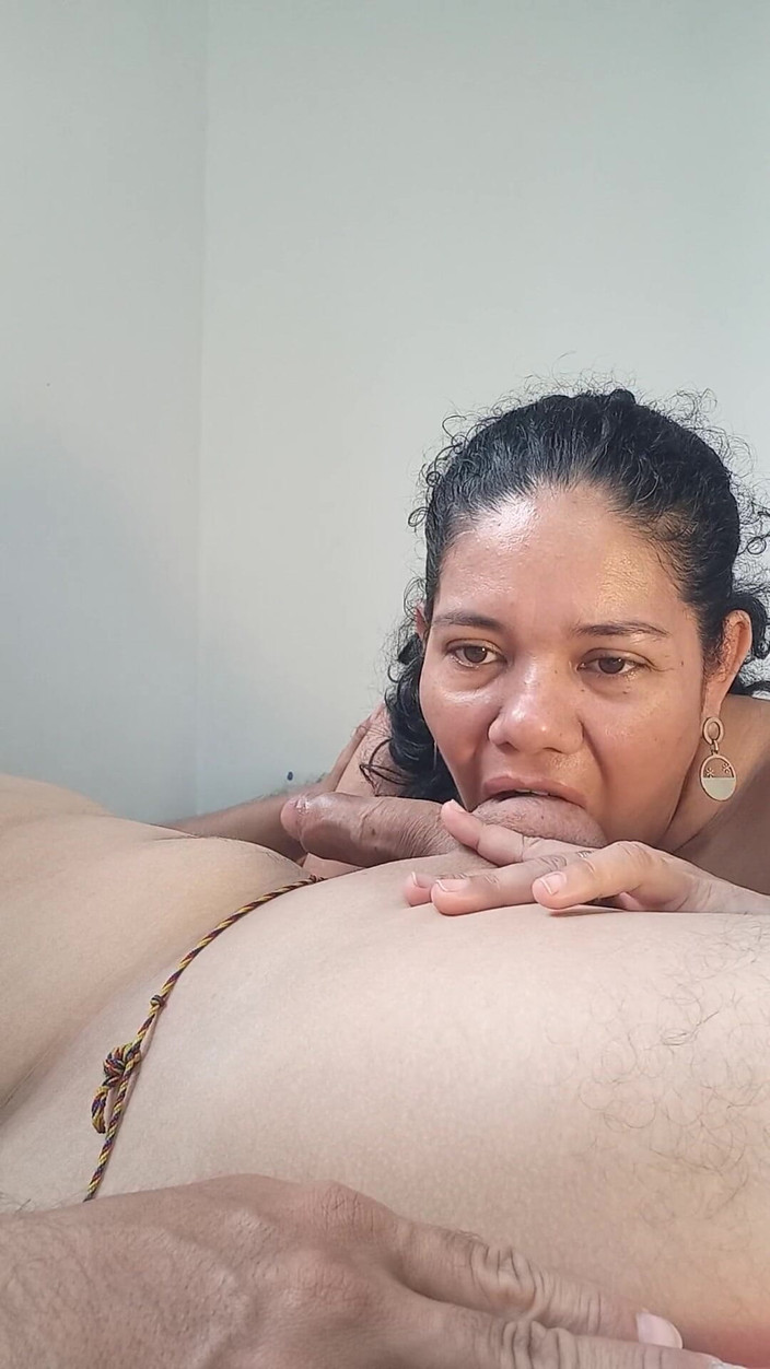 Valkyrieandluigy: Muie de la iubita mea în gât adânc