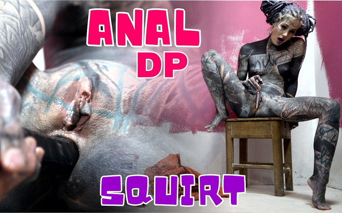 Z-Filmz: Hubená potetovaná dívka v práci dostane nadržené malování sólo masturbace,...