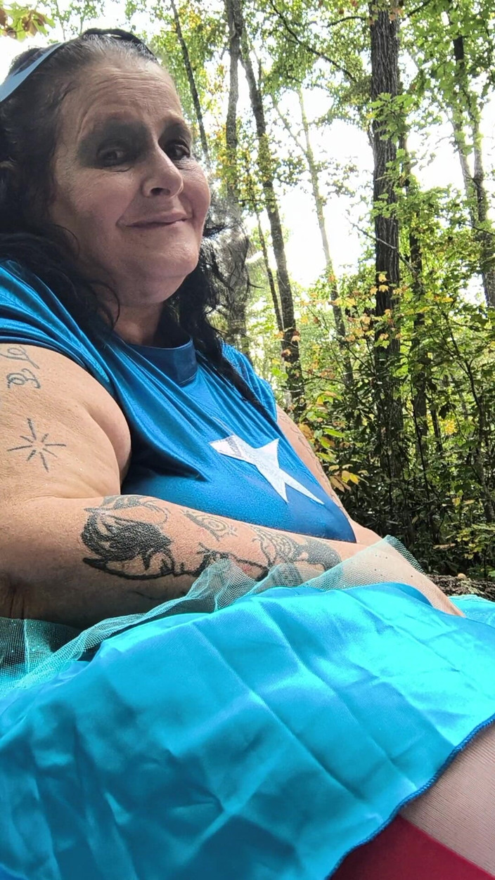 HerculesnVENUS: Freche schauspielerin, outdoor-szene entkommt beim versuch, in die muschi zu...