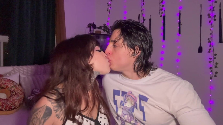 Gattouz0: I Broke Her Bed on the First Date