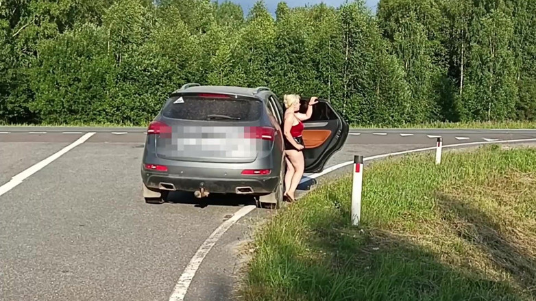RedRoseRus: Drażnią kierowców na autostradzie