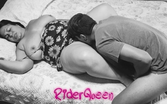 Riderqueen: Esposa infiel es follada por un joven vecino en la...