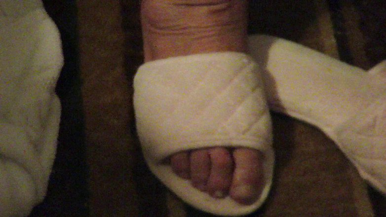 BBW nurse Vicki adventures with friends: Sexig holländsk tjej arkiverar sina töjnaglar åt dig när hennes styvdotter...