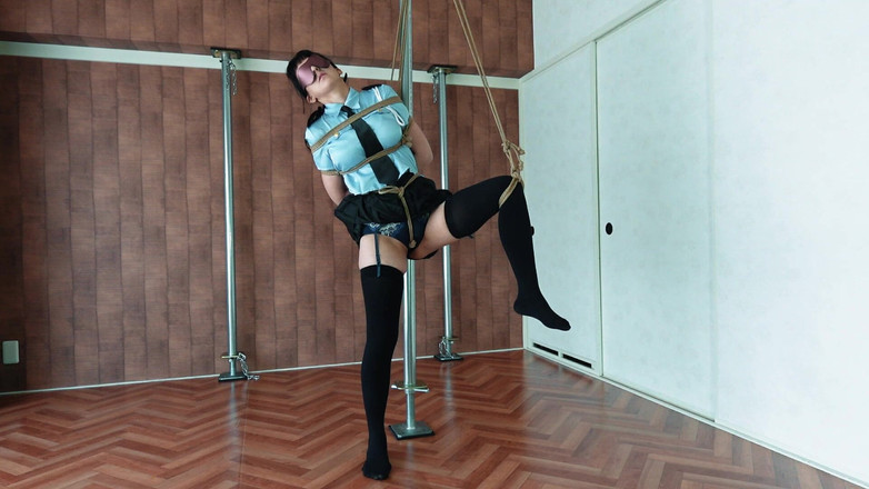 ushirosugatanomiki: Sự gợi cảm bị phơi bày của nữ cảnh sát...