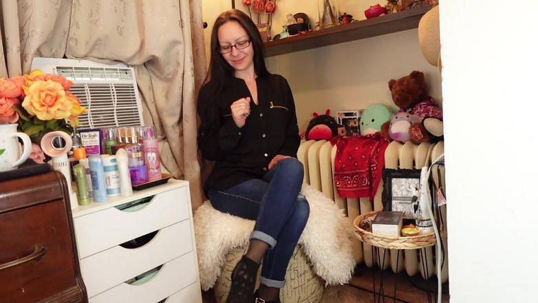 Raven Willow: 牛仔裤，高跟鞋和丝袜