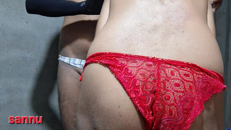 Deshi bhabhi24: 若い少女はロマンチックな気分なので、セクシーなセックスが行われるでしょう