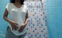 AmPussy: Bedårande tonåring Filipina tar dusch