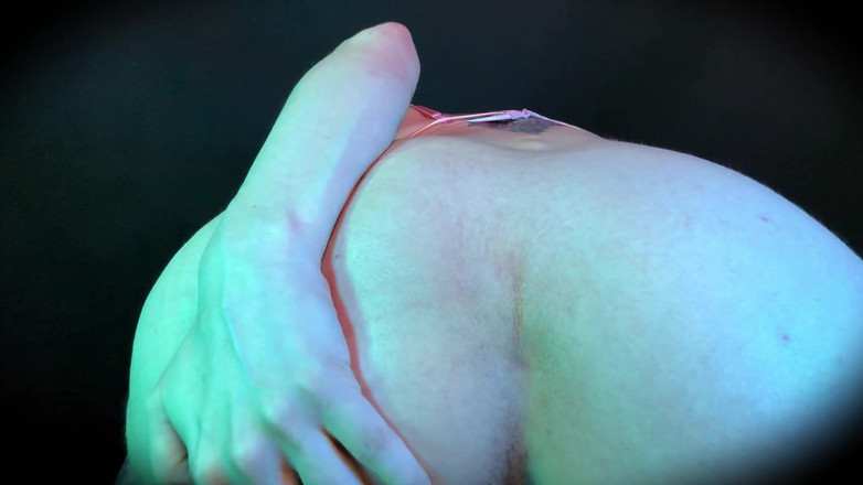 Baal Eldritch: Beta Loser's Job na léto - uctívání chlupatého zpoceného zadku