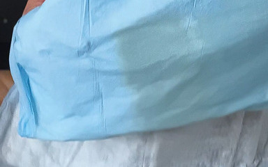 HerculesnVENUS: Puta sucia chorrea en esa almohadilla para que pudieras saborear