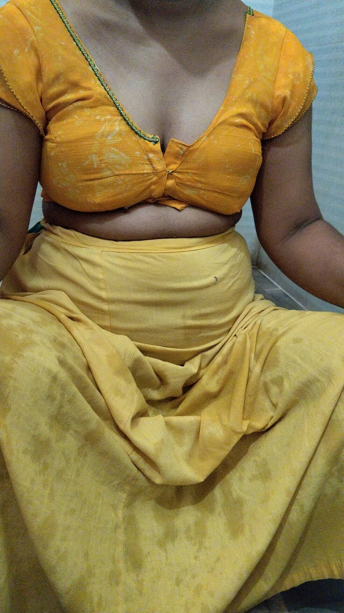 saira454: Desi hete Saira stiefzus badend