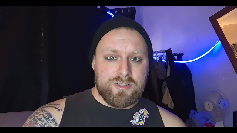 WolfgangWhite: Humilhante você por ter um pênis pequeno com contagem regressiva...