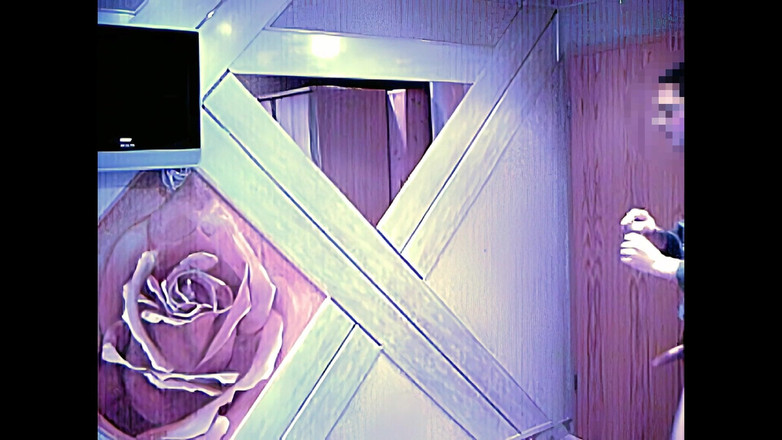 Mark Hannes: Masturbace dojícího spermatu pro sperma banku