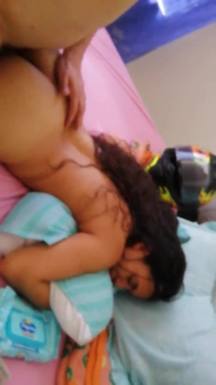 DiablaLatinaTour: Venezolanische brünette nimmt ihr erstes porno-video auf