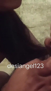 Desi bhabhi giving blowjob till cumshot in mouth