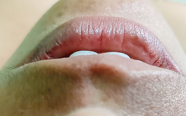 Housewife 69: Rápida foda indiana empregada em casa