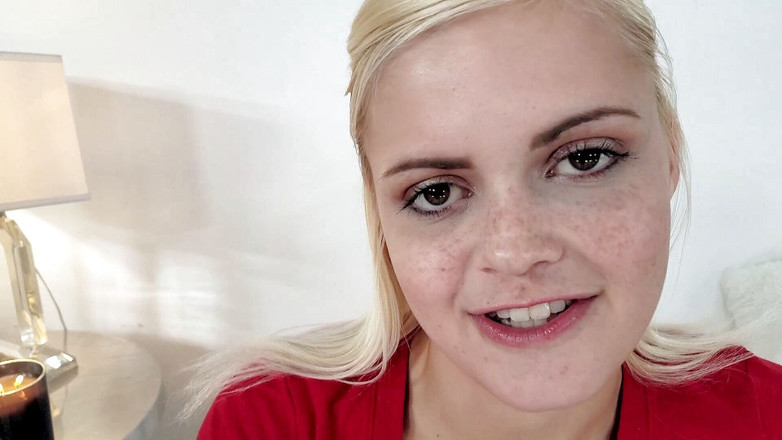 Top Web Models: 19살 십대 매디슨 하트 손 POV 오럴과 정액 삼키기