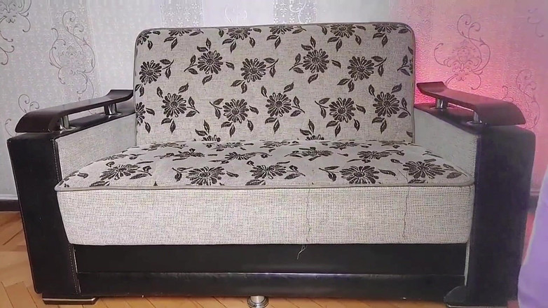 Kitty_Cross: Chiloți peek-a-boo