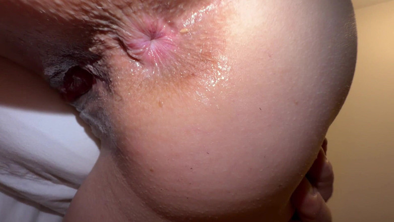 Gigi oficial: Wszystkie pierdy wyschły. Teraz zobacz, jak oddycham tyłek!