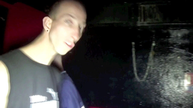 Crunch Boy: Alid Justin'in büyük yarağı tarafından sikiliyor