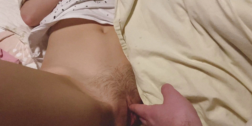 Avery Aqua: Jugar con mi coño mojado