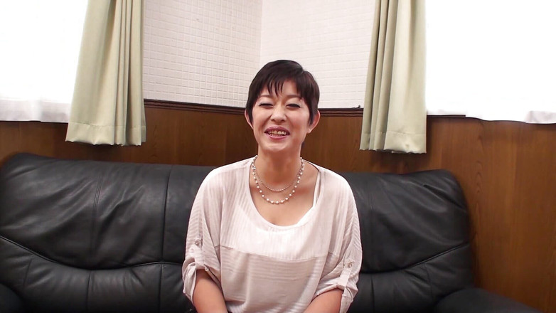 MBM3988: M615g07 Îmi place lucruri obraznice, dar o femeie matură cu părul...