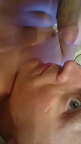 Lov2selfsuck: Dick powoli rośnie ostro w ustach