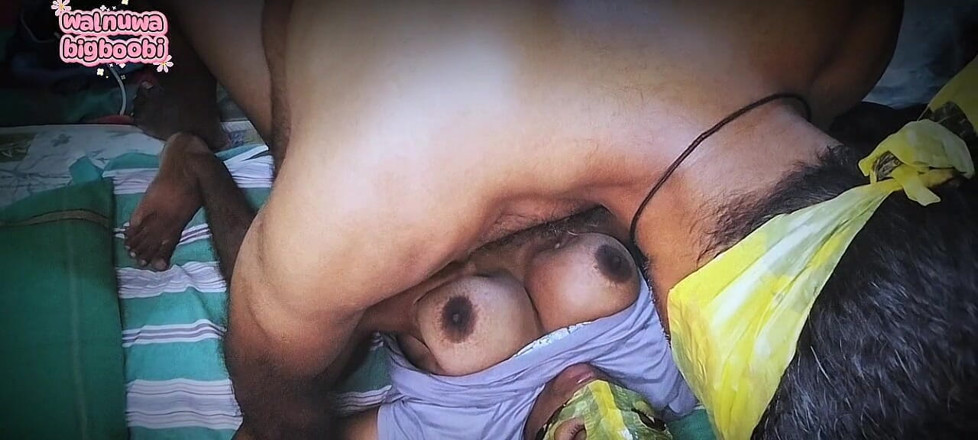 Walnuwa: Ger bröstmassage till min Bigboobi styvmor, Srilankan hemlagad video