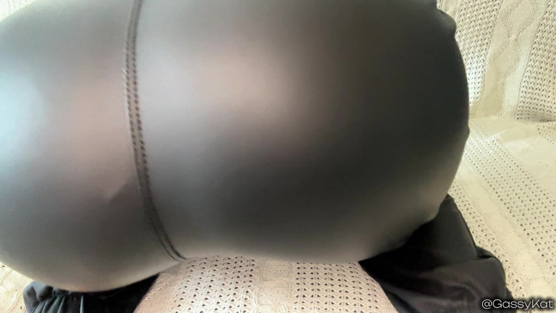 GassyKat: Leather Face Pierts POV: Tyłek na twarzy