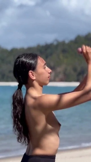 Whoopsy Kiwi: Blowjob and Handjob on the Best Beach with a Swallowing...
