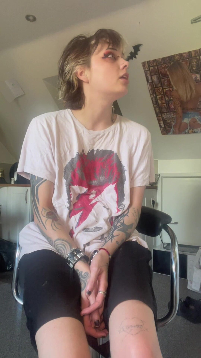 Glitterqueen1999: Skinny Goth Huge Belly Rapid Pregnancy at the Doctors Office