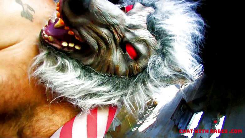 CBD Media: ED乗馬フードは彼女の小さな嫌いな人が大きな悪いオオカミに犯されます