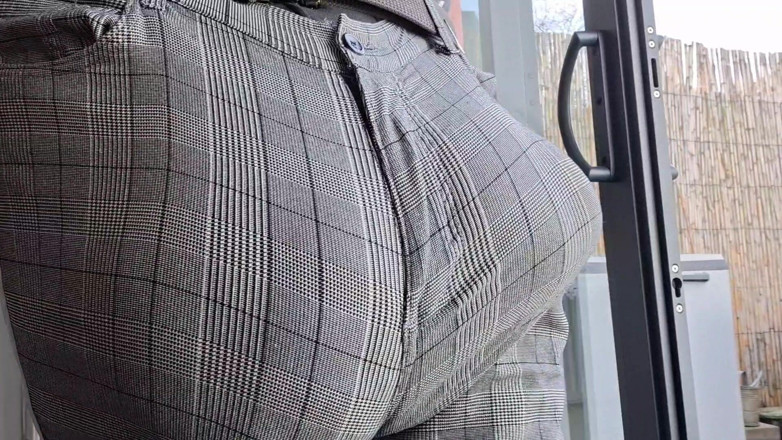 Monster_Meat_: Walking Bulging in the Garden