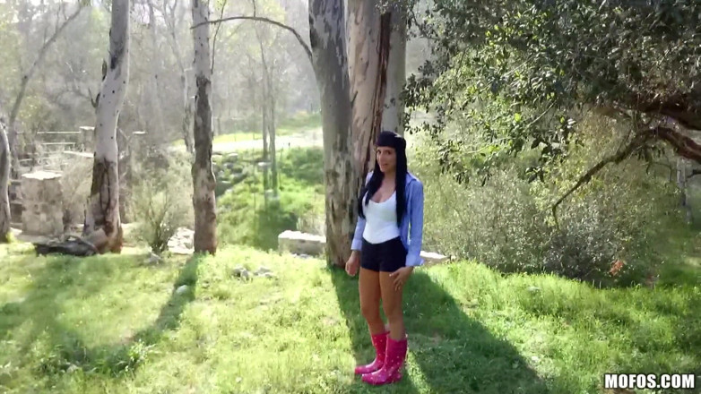 MOFOS: Mofos - die freche jaclyn Taylor lutscht und fickt gavin direkt...