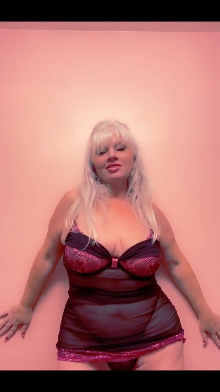 PaintedRose: Danseuse privée