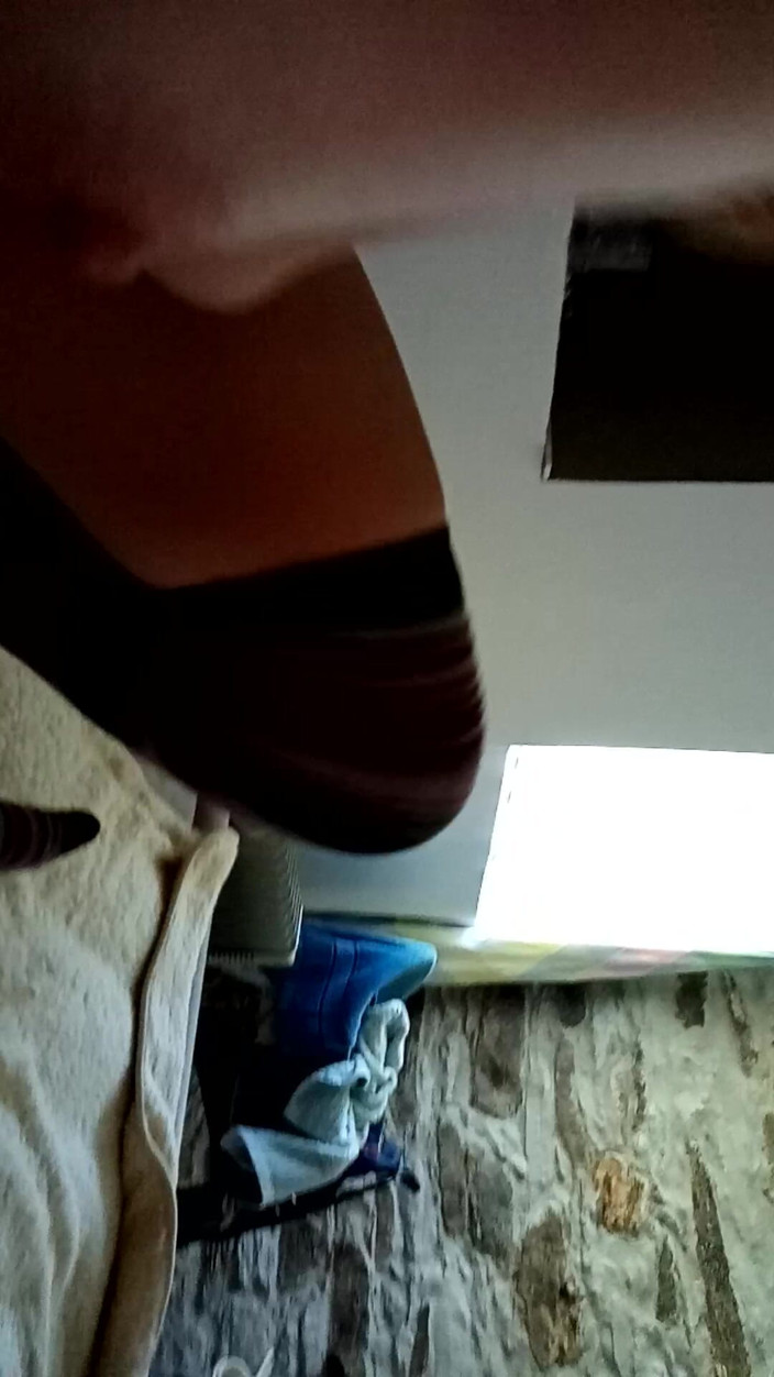 Sub Slave: Sperm Is Leaking From My Pussy and I'm Eating It