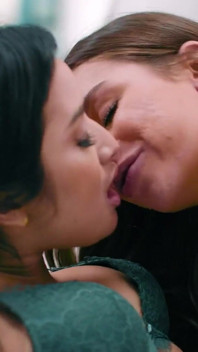 Modern-day Sins - Lesbian Girlfriends Avery Black and April Olsen Caught Fucking During House Tour!