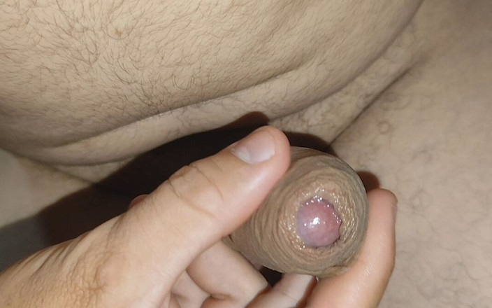 Straight Daddy Club: Grande Pau Não Circuncidado Fica Prestes a Explodir De Tesão.