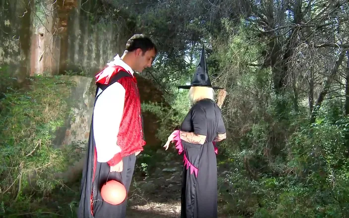 French X: The witch Gina can not only ride the broom