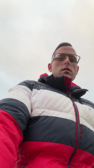 Twinkboy82: Cute Guy Wanks Outdoors