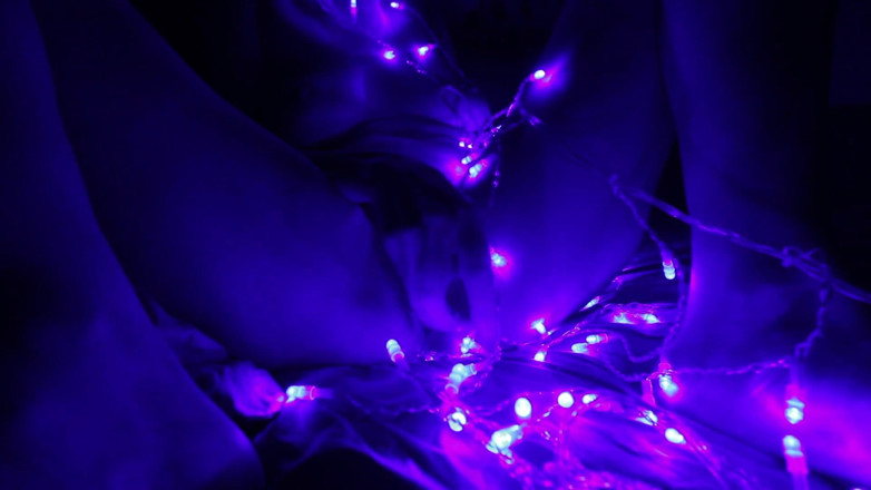 Hairypussyangel: Sex na Vánoce s hračkami a LED garland, Šťastný nový rok!...