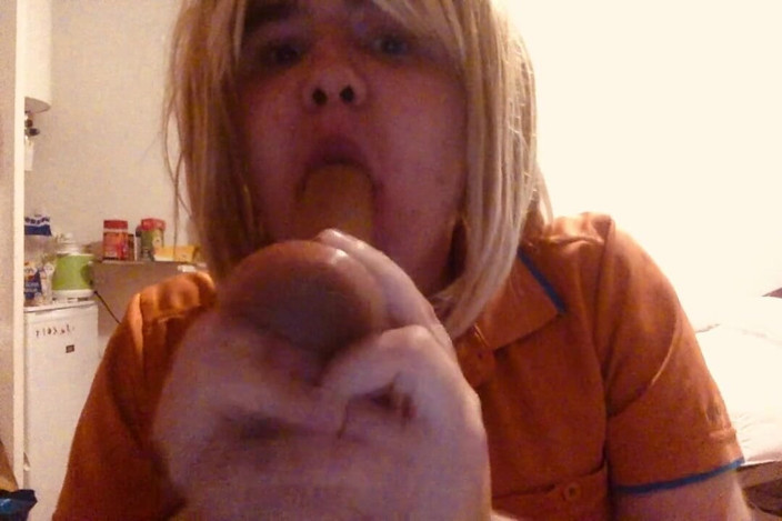 BifloXXX: Bifloxxx Cosplay Dildo Deepthroat