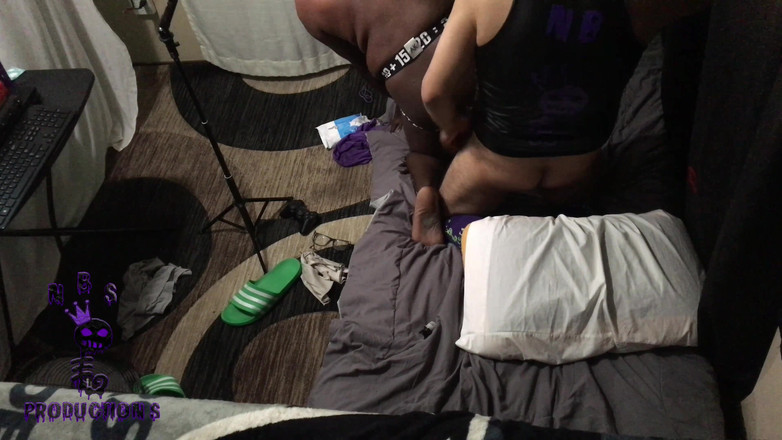 NB Topper: 黑人饲养员冒险 180