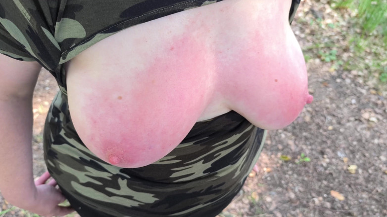 Bouncy Tits Action: Titslapping Weltrekord Trainig 2 - 1 von 18 - 4230 Ohrfeigen